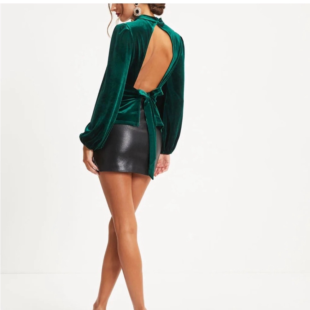 VICI On Another Level Velvet Tie Open Back Blouse Rust Color Small